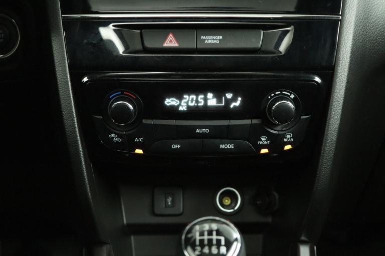 Suzuki Vitara - 1.4 Boosterjet Style Smart Hybrid 52