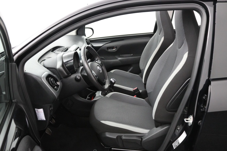 Toyota Aygo - 1.0 VVT-i x-play cabrio 17