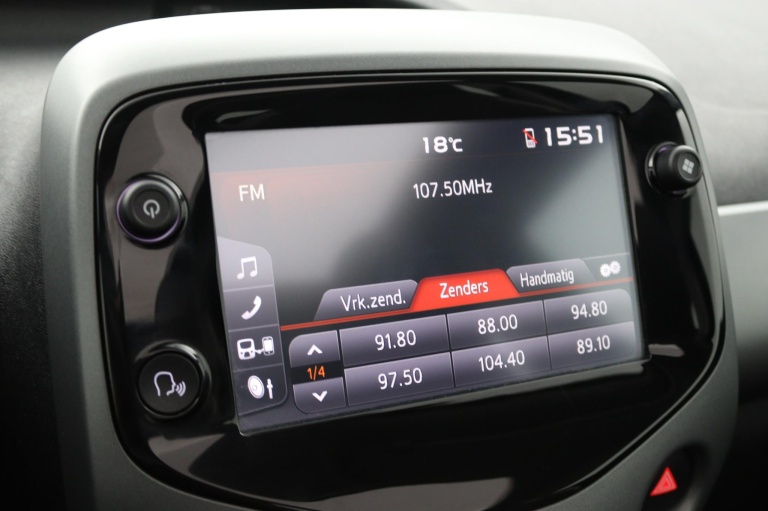 Toyota Aygo - 1.0 VVT-i x-play cabrio 41