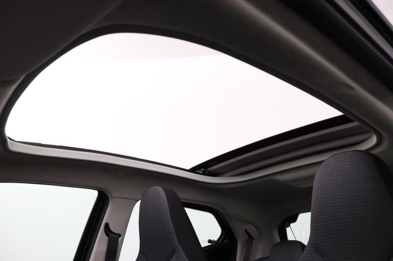 Toyota Aygo - 1.0 VVT-i x-play cabrio 46