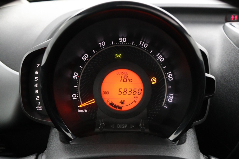 Toyota Aygo - 1.0 VVT-i x-play cabrio 6