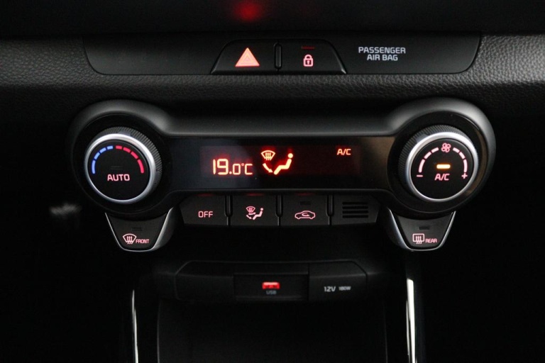 Kia Stonic - 1.0 T-GDi MHEV DynamicPlusLine 6