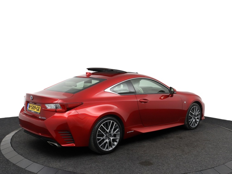 Lexus RC - 300h F SPORT Line 2