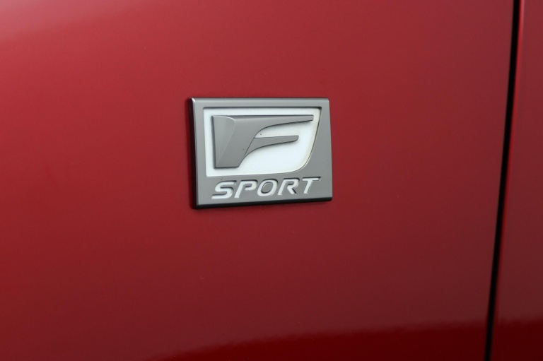 Lexus RC - 300h F SPORT Line 34