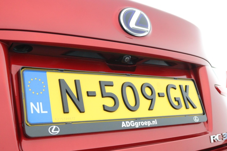 Lexus RC - 300h F SPORT Line 39