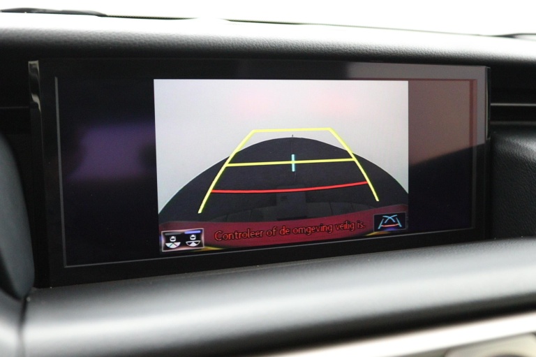 Lexus RC - 300h F SPORT Line 9