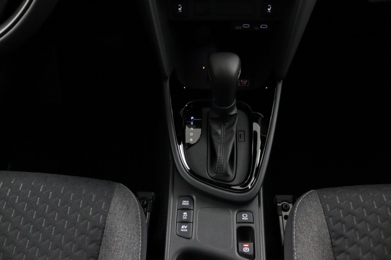 Toyota Yaris Cross - 1.5 Hybrid 115 Dynamic Comfort Pack 29