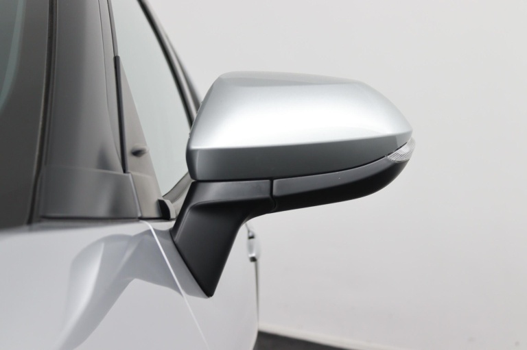 Toyota Yaris Cross - 1.5 Hybrid 115 Dynamic Comfort Pack 72