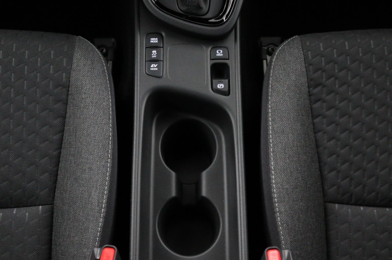 Toyota Yaris Cross - 1.5 Hybrid 115 Dynamic Comfort Pack 83