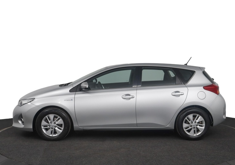 Toyota Auris - 1.8 Hybrid Aspiration 12