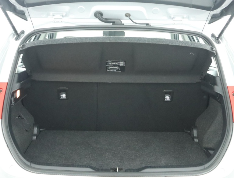 Toyota Auris - 1.8 Hybrid Aspiration 23