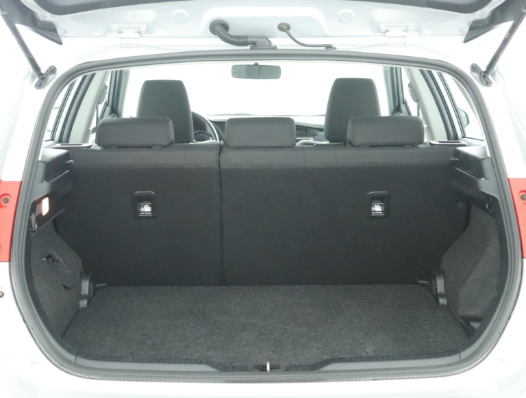 Toyota Auris - 1.8 Hybrid Aspiration 24