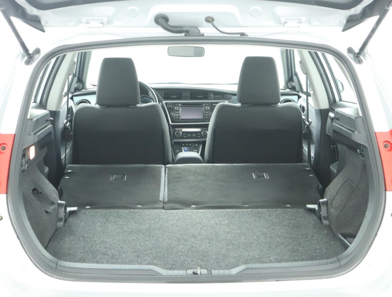 Toyota Auris - 1.8 Hybrid Aspiration 27