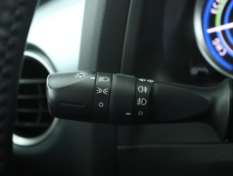 Toyota Auris - 1.8 Hybrid Aspiration 32