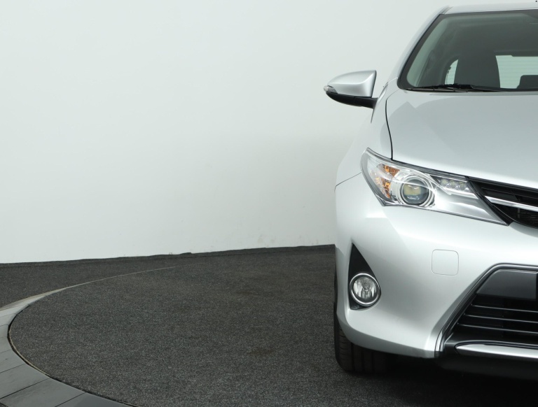 Toyota Auris - 1.8 Hybrid Aspiration 37