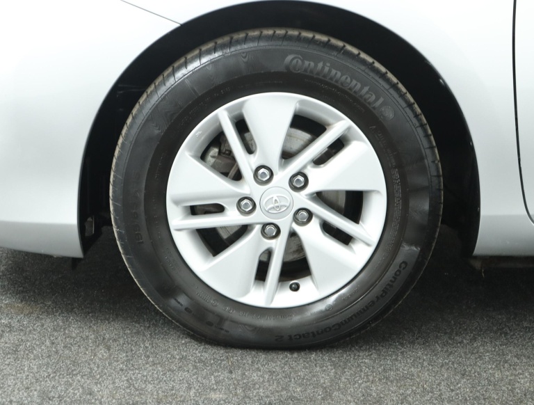 Toyota Auris - 1.8 Hybrid Aspiration 39