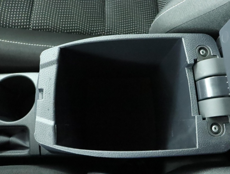 Toyota Auris - 1.8 Hybrid Aspiration 57