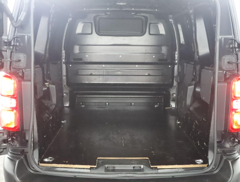 Toyota PROACE Compact - 1.6 D-4D Cool Comfort 21