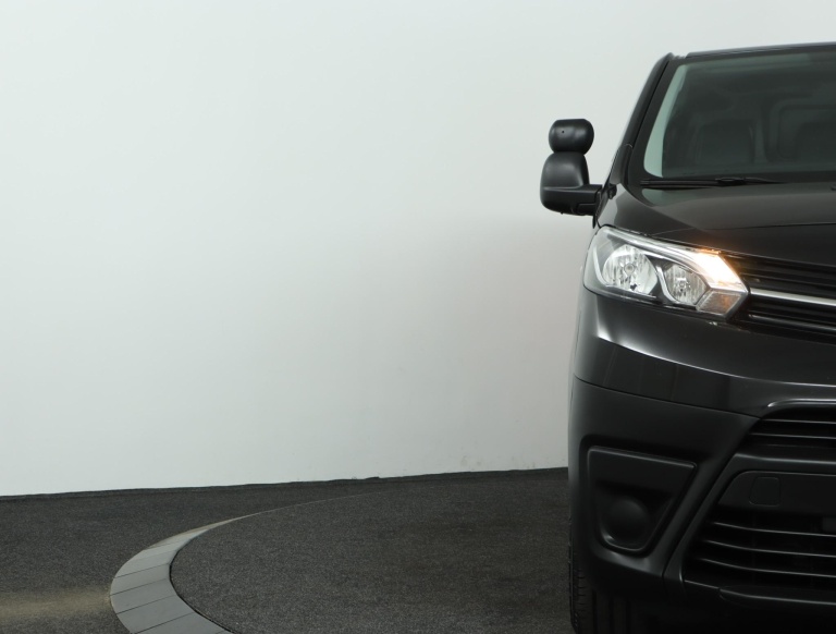 Toyota PROACE Compact - 1.6 D-4D Cool Comfort 32