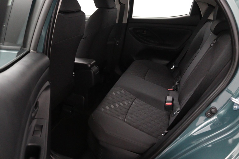 Toyota Yaris - 1.5 Hybrid 115 Comfort 12