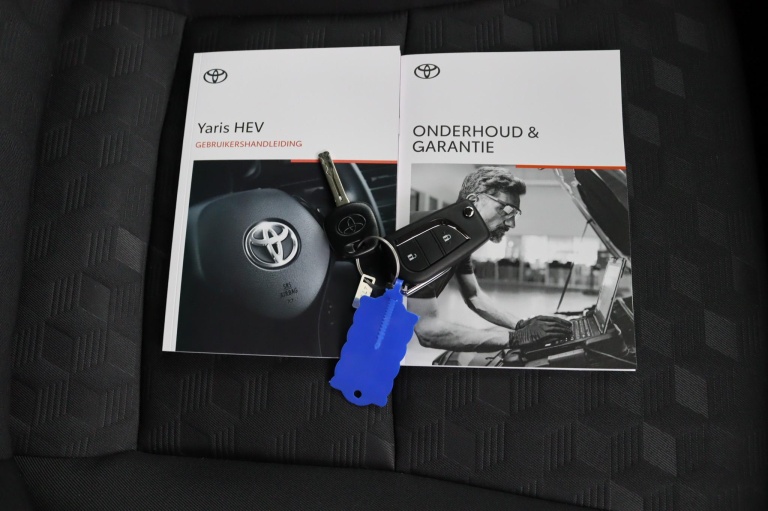 Toyota Yaris - 1.5 Hybrid 115 Comfort 15