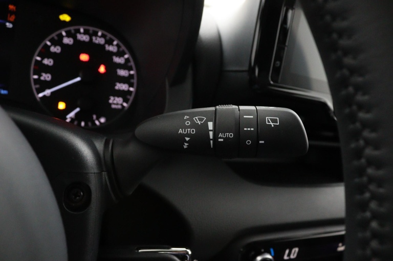 Toyota Yaris - 1.5 Hybrid 115 Comfort 26