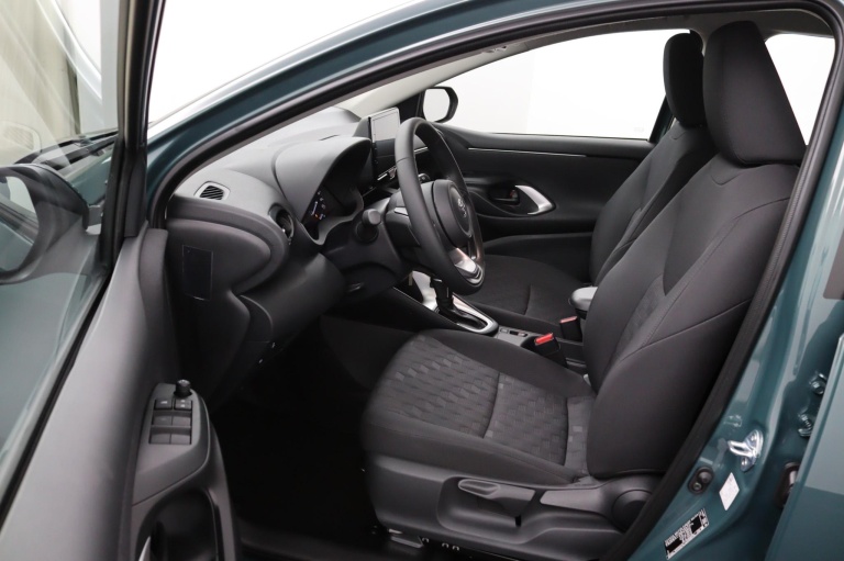 Toyota Yaris - 1.5 Hybrid 115 Comfort 9