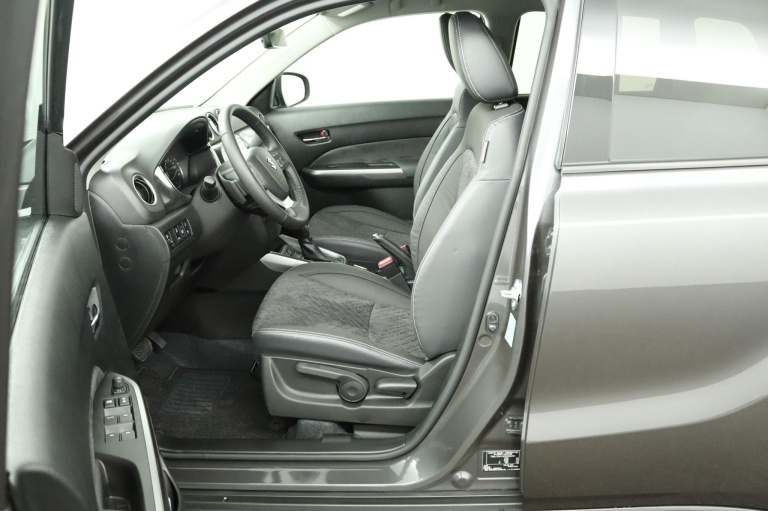 Suzuki Vitara - 1.5 Hybrid Style 17