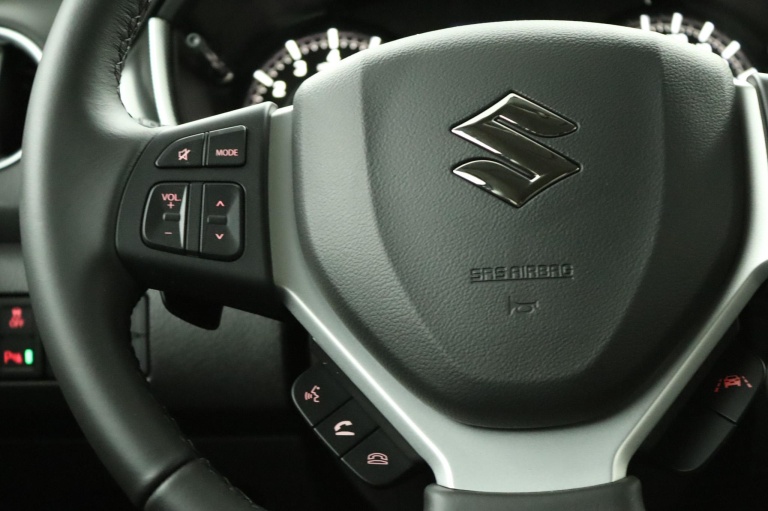 Suzuki Vitara - 1.5 Hybrid Style 19