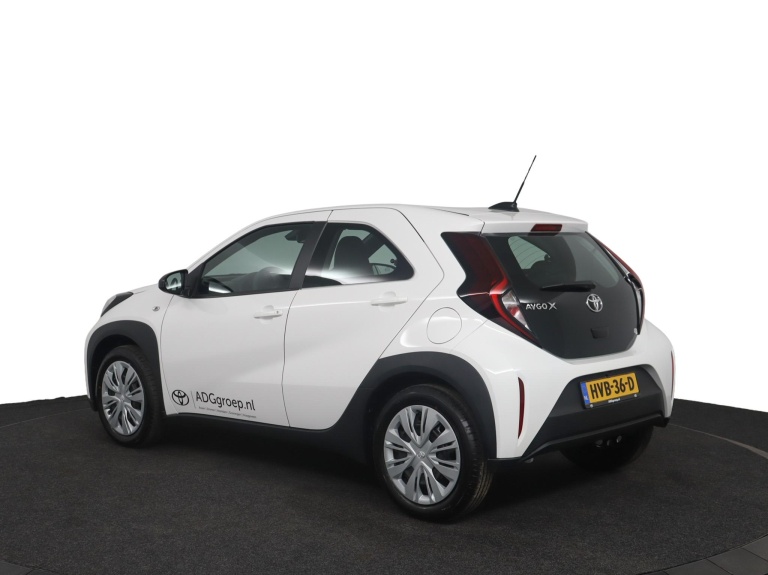 Toyota Aygo X - 1.0 VVT-i MT Play 12