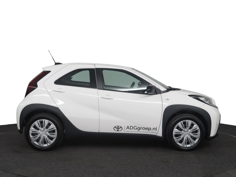 Toyota Aygo X - 1.0 VVT-i MT Play 13