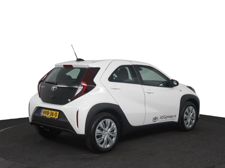 Toyota Aygo X - 1.0 VVT-i MT Play 2