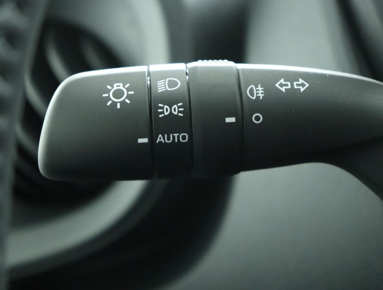 Toyota Aygo X - 1.0 VVT-i MT Play 31