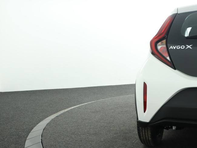 Toyota Aygo X - 1.0 VVT-i MT Play