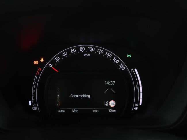 Toyota Aygo X - 1.0 VVT-i MT Play