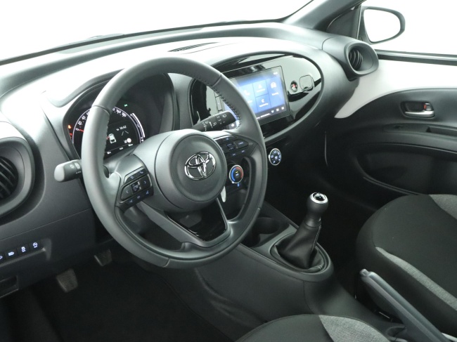 Toyota Aygo X - 1.0 VVT-i MT Play