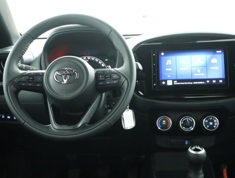 Toyota Aygo X - 1.0 VVT-i MT Play 56
