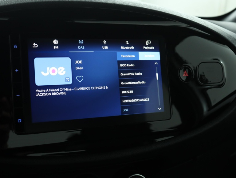 Toyota Aygo X - 1.0 VVT-i MT Play 8