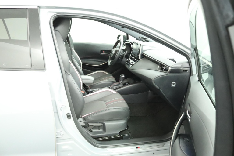 Toyota Corolla Touring Sports - 2.0 Hybrid GR-Sport Plus 22
