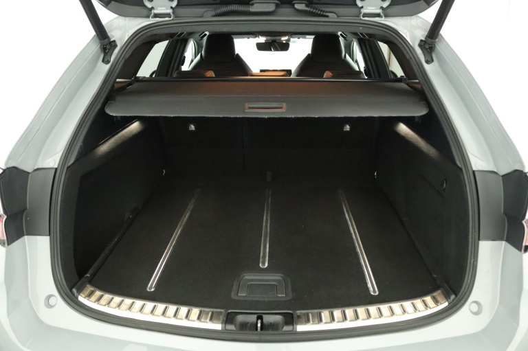Toyota Corolla Touring Sports - 2.0 Hybrid GR-Sport Plus 23