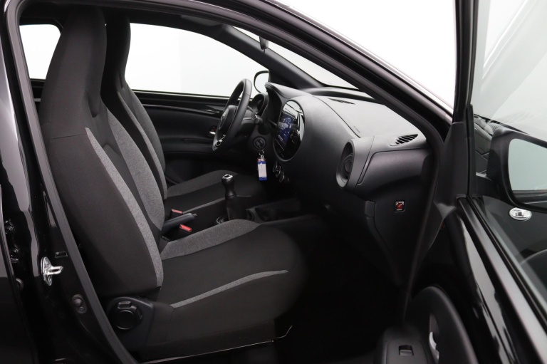 Toyota Aygo X - 1.0 VVT-i MT Play 11