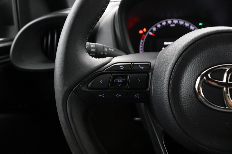Toyota Aygo X - 1.0 VVT-i MT Play 17