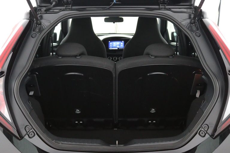 Toyota Aygo X - 1.0 VVT-i MT Play 27