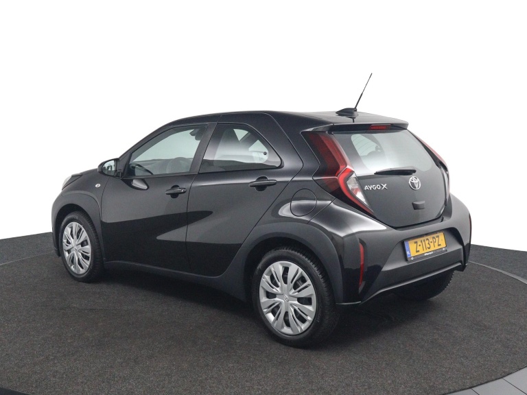 Toyota Aygo X - 1.0 VVT-i MT Play 4