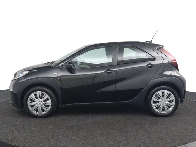 Toyota Aygo X - 1.0 VVT-i MT Play 5