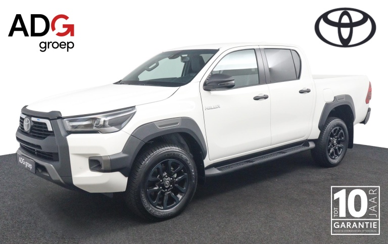 Toyota HiLux - 2.8 D-4D Double Cab Hybrid Invincible 1