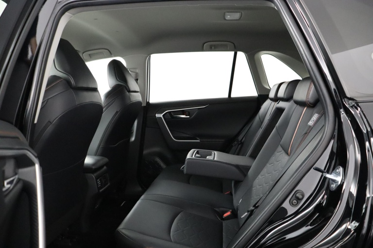 Toyota RAV4 - 2.5 Hybrid AWD ADVENTURE 18