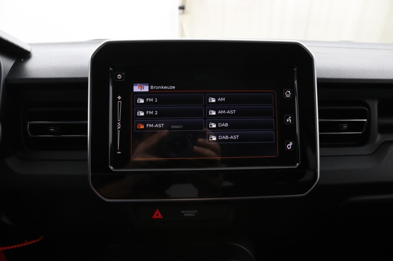 Suzuki Ignis - 1.2 Smart Hybrid Select 16