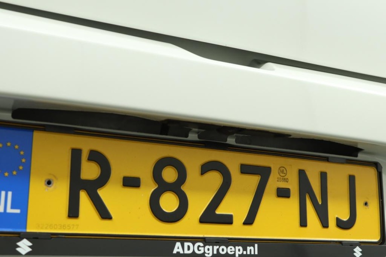 Suzuki Swift - 1.2 Select Smart Hybrid 38