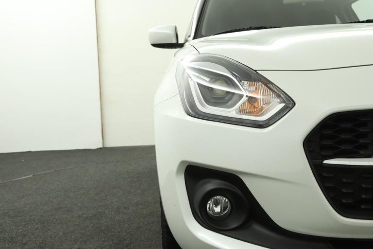 Suzuki Swift - 1.2 Select Smart Hybrid 42